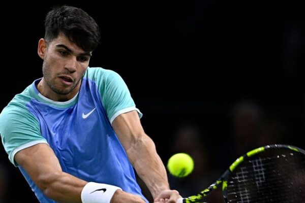 Alcaraz Shines as Rublev Exits Paris Masters 🎾 Alcaraz progresses but Rublev loses at Paris Masters