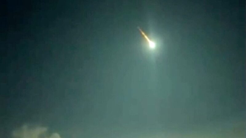 Asteroid_lights_up_sky_in_Russias_remote_Yakutia - Namaste Headlines Asteroid lights up sky in Russia's remote Yakutia