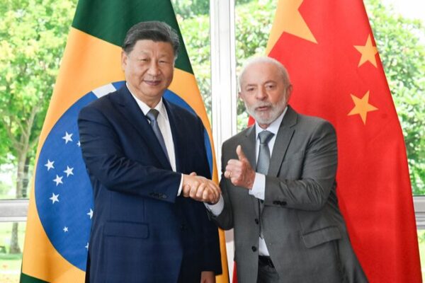 China and Brazil Strengthen Ties After Xi-Lula Meeting 🇨🇳🇧🇷 China, Brazil decide to elevate ties in Xi-Lula meeting