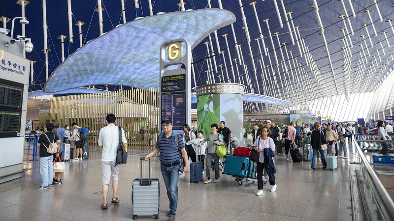 China sees record-high air traffic in Q3