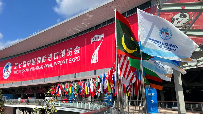 China showcases commitment of opening up via massive trade fair