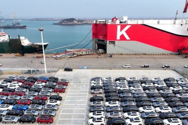 China Set to Lower Import Tariffs on Goods Starting Jan 1 📦🌐 China to adjust import tariff rates, items on some goods from Jan. 1