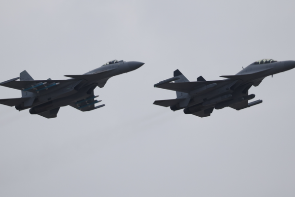 China’s J-15D Makes Public Debut Before 15th Airshow China 🚀 China's J-15D makes public debut ahead of 15th Airshow China