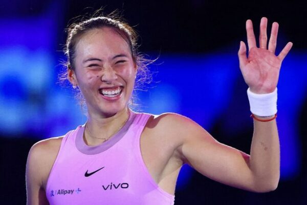 🎾 China’s Rising Star Zheng Qinwen Makes Her Debut at the WTA Finals! China's Zheng Qinwen reaches first ever WTA Finals
