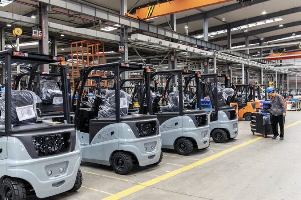 China’s Factory Surge Continues: November Marks Second Month of Growth China's factory activity expands for second month in November