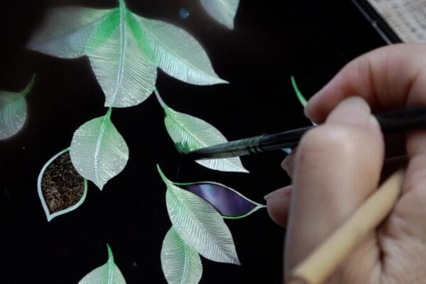 Li Ziqi’s Journey into Lacquer Art with Her Master 🎨 Chinese influencer Li Ziqi's teacher on the art of lacquer video poster