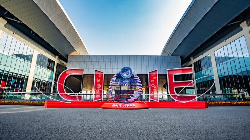 Chinese premier pledges further opening up, cooperation at 7th CIIE