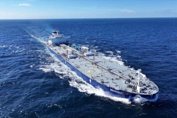 Chinese Shipyard Launches First High-Tech Vessel of 2025 🚢 Chinese shipyard delivers first new vessel of 2025 video poster