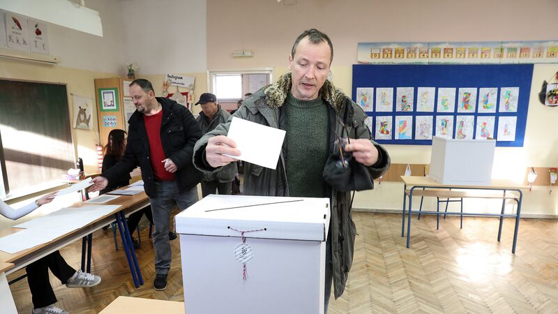 Croatian presidential election heads to runoff
