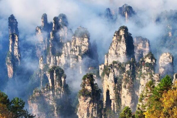 Zhangjiajie’s Stunning Sea of Clouds Welcomes Early Winter! 🌥️🏞️ Early winter sea of clouds graces Zhangjiajie