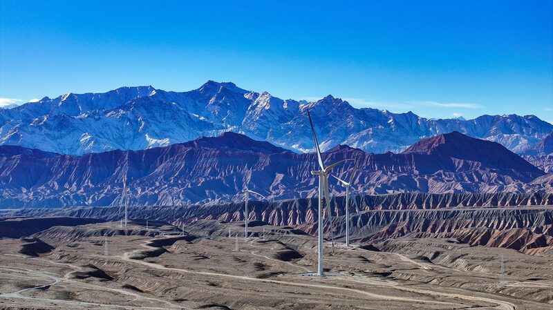 First wind project in S Xinjiang connects to grid