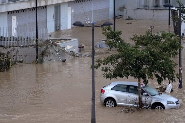 Devastating Floods in Spain’s Valencia Claim 51 Lives, Say Rescuers Flooding kills 51 in Spain's Valencia region, rescuers say