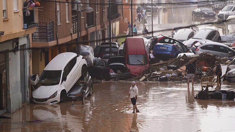 Floods_kill_at_least_62_people_in_Spains_Valencia - Namaste Headlines Floods kill at least 62 people in Spain's Valencia