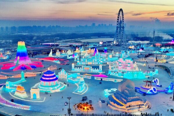 Harbin’s Magical Ice and Snow World Opens Its Gates! ❄️ Harbin Ice and Snow World opens