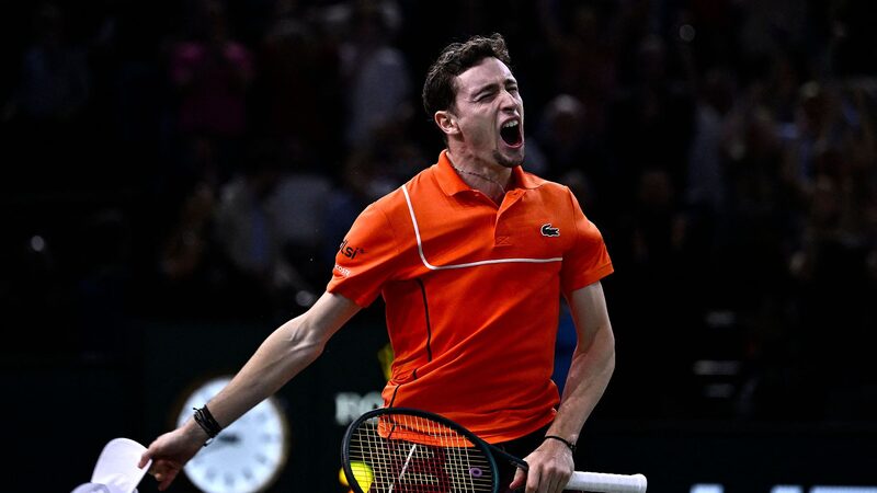 Home favorite Humbert upsets No. 2 seed Alcaraz at Paris Masters