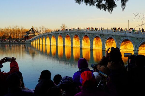 Winter Magic: Kunming Lake Turns Into a Mirror Wonderland ✨ In winter, Kunming Lake is like a mirror