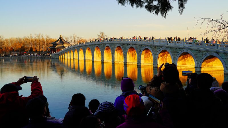 In_winter_Kunming_Lake_is_like_a_mirror - Namaste Headlines In winter, Kunming Lake is like a mirror