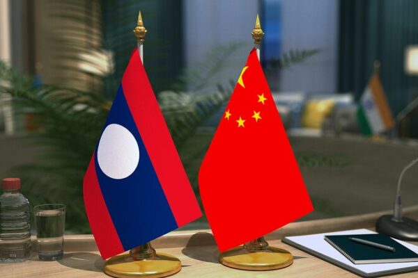 Laos and China Strengthen Ties: Leaders Meet to Boost Regional Security 🤝 Lao president meets Chinese defense minister
