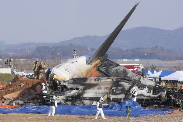 No Reports of Jeju Air Plane Crash in South Korea 🇰🇷✈️ Live: Latest on South Korea Jeju Air plane crash video poster