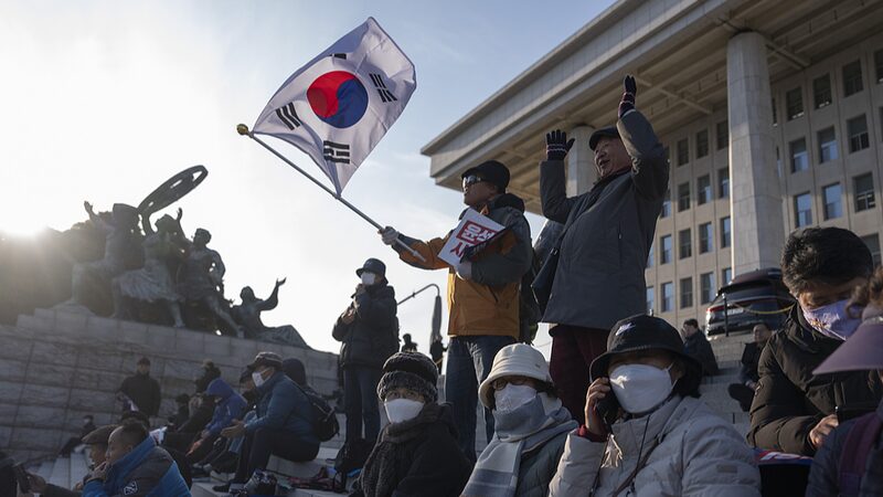 Live_Views_of_Seoul_as_political_turmoil_continues_in_South_Korea_poster - Namaste Headlines Live: Views of Seoul as political turmoil continues in South Korea video poster