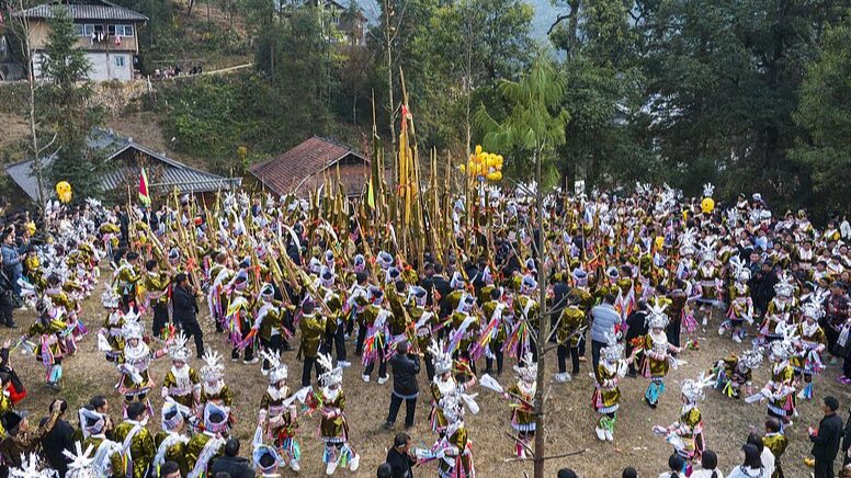 Miao_ethnic_group_celebrates_Lusheng_Festival_in_Guizhou - Namaste Headlines Miao ethnic group celebrates Lusheng Festival in Guizhou