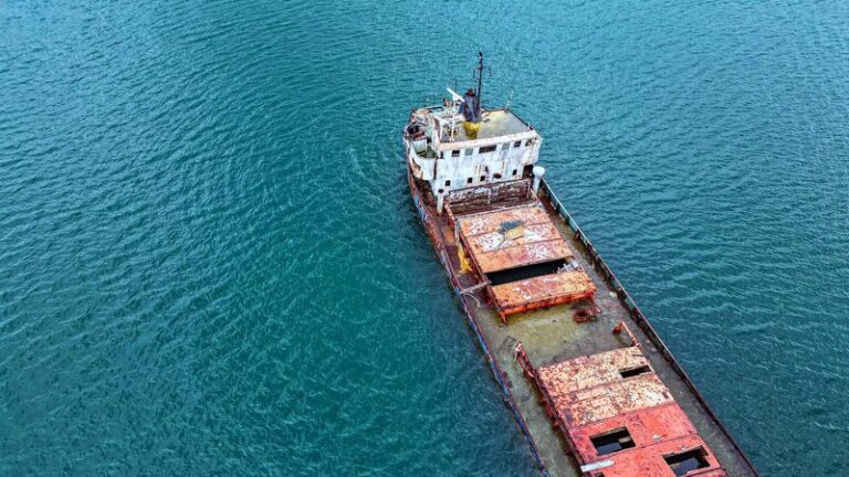 Mulino says the canal will remain 'in Panamanian hands'