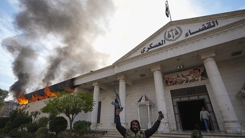Opposition_fighters_capture_Syrian_capital_following_al-Assads_leave - Namaste Headlines Opposition fighters capture Syrian capital following al-Assad's leave