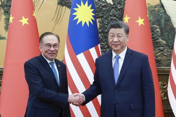 President Xi Hails Malaysia as China’s Good Neighbor and Partner 🤝 President Xi: Malaysia is China's good neighbor, friend and partner