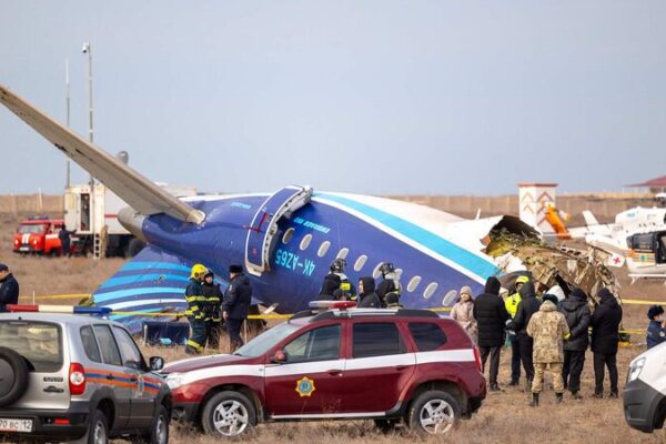 President Xi extends condolences over Azerbaijan Airlines plane crash