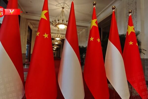 President Xi Welcomes Indonesian President Jokowi in Grand Ceremony 🎉 President Xi holds welcome ceremony for Indonesian president