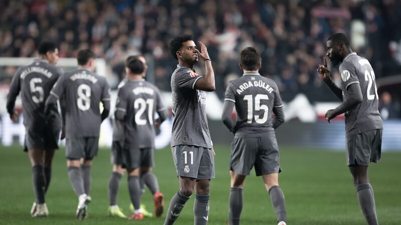 Real_Madrid_misses_chance_to_go_top_of_La_Liga_after_Rayo_thriller - Namaste Headlines Real Madrid misses chance to go top of La Liga after Rayo thriller