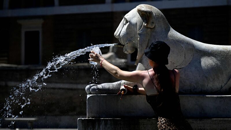 Rome, Milan bear brunt as Italy's cities swelter, data shows