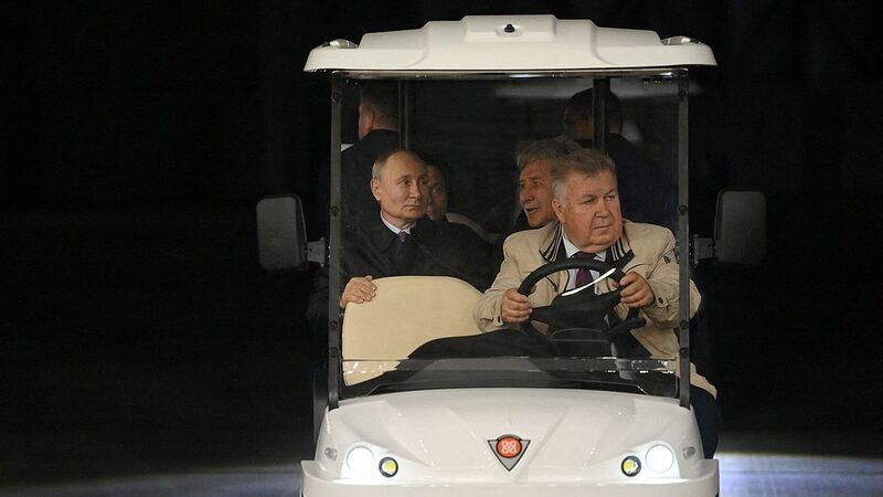 Slovak PM meets Putin to discuss transit of Russian gas