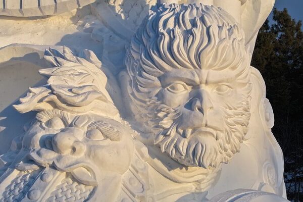 Snow Monkey King Unveiled at Harbin’s Snow Sculpture Expo 'Snow Monkey King' heralds opening of snow sculpture expo in Harbin