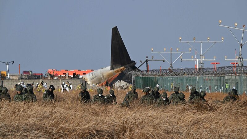 South_Korea_suffers_air_tragedy_with_heavy_casualties - Namaste Headlines South Korea suffers air tragedy with heavy casualties