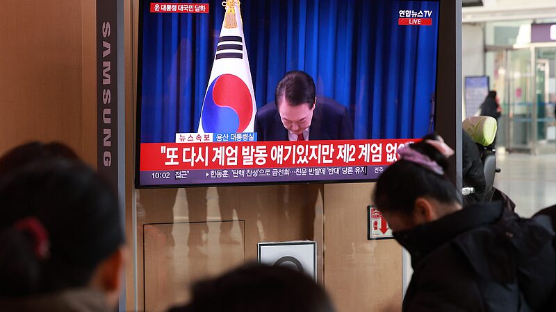 South_Korean_president_apologizes_as_impeachment_vote_looms - Namaste Headlines South Korean president apologizes as impeachment vote looms