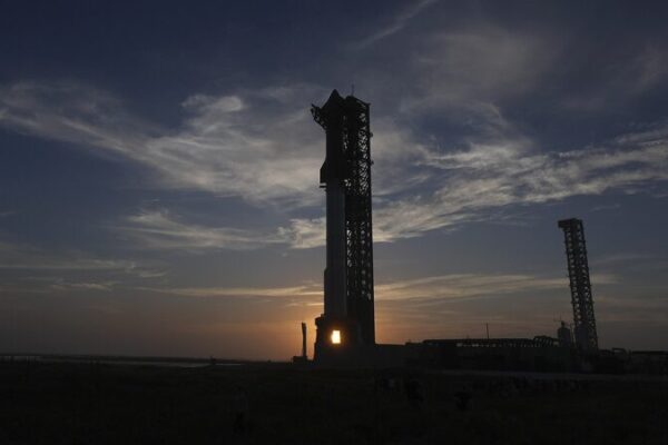SpaceX Gears Up for Starship Test Launch with Trump Expected to Attend 🚀 SpaceX prepares for Starship test launch with Trump expected to attend