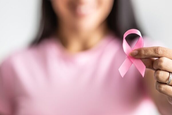 Early Breast Cancer Breakthrough: Surgery Might Not Be Necessary! 🎗️ Study finds some early breast cancers may not need surgery