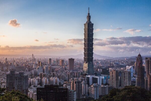 Taiwanese Youth Explore Mainland China to Build a Better Future 🌏🤝 Taiwan youth's mainland trip: Interactions for a better future