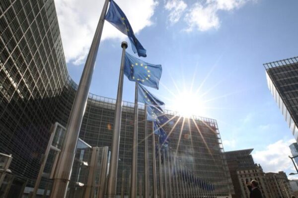 EU’s Bold Move: Tariffs on Chinese Electric Vehicles 🌍🚗⚡ The EU's tariff gamble on Chinese EVs