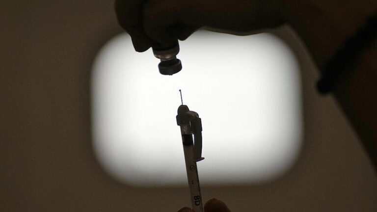 U.S. health officials report 1st case of new form of mpox in traveler