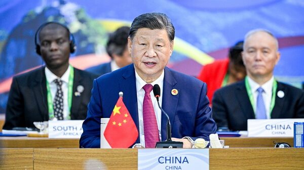 Xi Jinping Advocates for a More Open Global Economy 🌐 Xi Jinping calls for building world economy characterized by openness