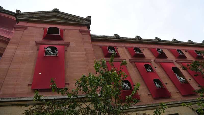 Xi, Macron write prefaces to Tang-dynasty exhibition in Paris