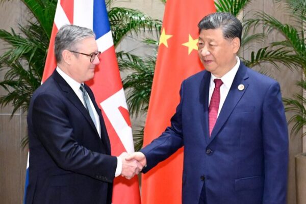 Xi Jinping Urges China and UK to See Development Through Objective Lens 🌐 Xi calls on China, UK to adopt objective perspective on development