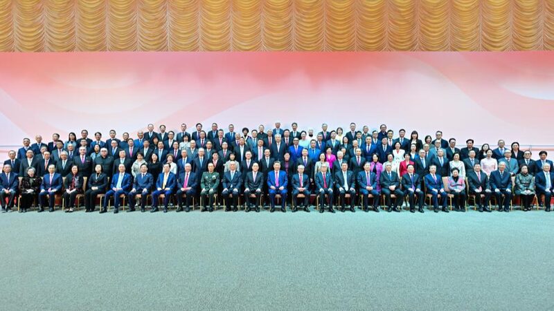 Xi_meets_representatives_from_all_walks_of_life_in_Macao - Namaste Headlines Xi meets representatives from all walks of life in Macao