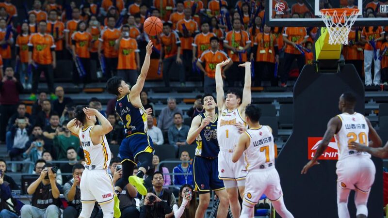 Xu Jie beats the buzzer for Guangdong to edge Shanxi in CBA