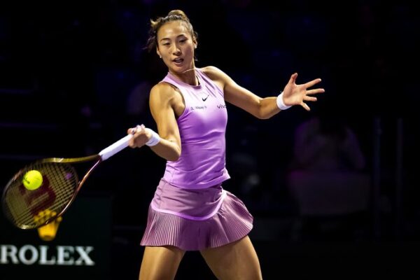 Zheng Qinwen beats Jasmine Paolini, reaches WTA Finals last four