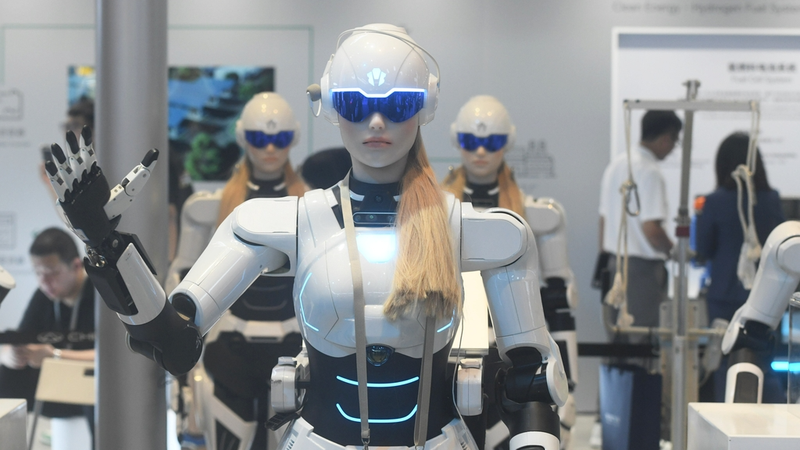 AI_Humanoid_Robots_Steal_the_Show_at_Auto_Shanghai_2025