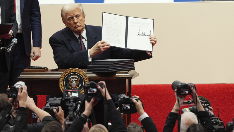 BGPTPKV0VXN15UH3C7RP - Namaste Headlines Trump’s Approval Nosedives at 100 Days: Poll Insights