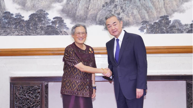 Chinese_FM___Thai_Princess_Seal_a_Golden_Era - Namaste Headlines Chinese_FM___Thai_Princess_Seal_a_Golden_Era